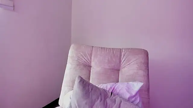 Arianna Jannes online show from October 19, 2025, 5:26 pm