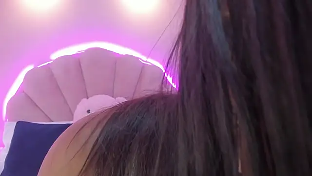 Snapshot of Melanyy_Ebonny chatting on October 7, 2025, 3:40 am Melanyy Ebonny online show from October 7, 2025, 3:40 am