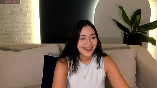 AmbarJames  online show from June 28, 2026, 12:22 pm