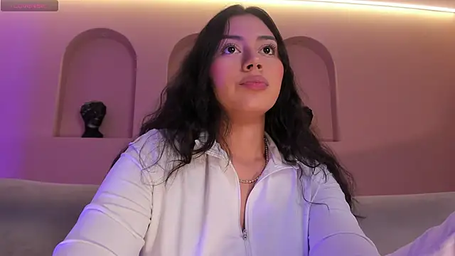 Snapshot of AmbarJames_ chatting on November 25, 2025, 11:54 am AmbarJames online show from November 25, 2025, 11:54 am