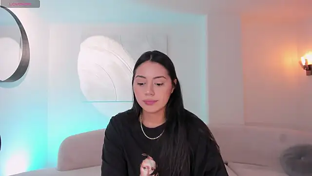 Snapshot of AmbarJames_ chatting on March 9, 2026, 12:20 pm AmbarJames online show from March 9, 2026, 12:20 pm