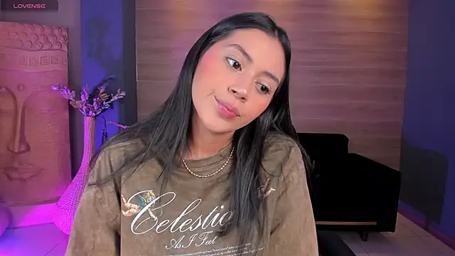 Snapshot of AmbarJames_ chatting on October 21, 2025, 11:31 am AmbarJames online show from October 21, 2025, 11:31 am