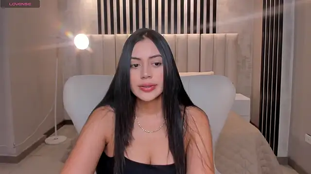 AmbarJames  online show from April 22, 2026, 11:28 am