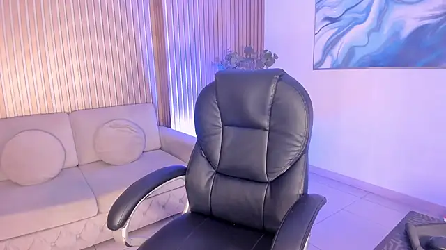 Snapshot of MilaLawrence chatting on November 12, 2025, 3:05 pm MilaLawrence online show from November 12, 2025, 3:05 pm