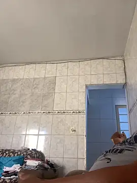 PIROCAGG21 online show from December 1, 2025, 10:27 am