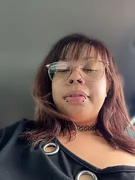 Snapshot of moan4mona chatting on June 23, 2026, 3:21 pm moan4mona online show from June 23, 2026, 3:21 pm