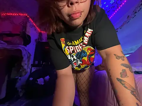Snapshot of moan4mona chatting on August 3, 2026, 1:03 am moan4mona online show from August 3, 2026, 1:03 am