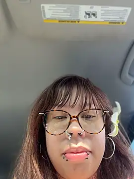 Snapshot of moan4mona chatting on July 7, 2026, 3:04 pm moan4mona online show from July 7, 2026, 3:04 pm