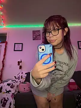 Snapshot of moan4mona chatting on November 23, 2025, 1:15 am moan4mona online show from November 23, 2025, 1:15 am