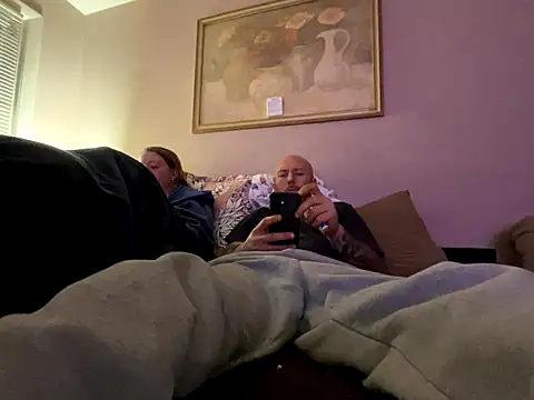 curis4270panda online show from December 21, 2025, 5:31 am