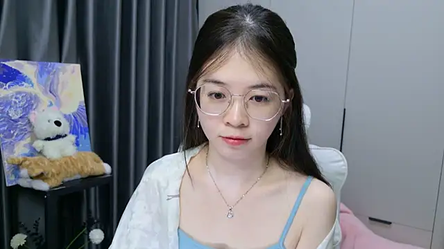 Snapshot of Qianqian-888 chatting on November 18, 2025, 12:37 am Qianqian-888 online show from November 18, 2025, 12:37 am