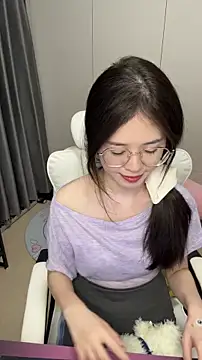 Snapshot of Qianqian-888 chatting on October 28, 2025, 12:59 pm Qianqian-888 online show from October 28, 2025, 12:59 pm