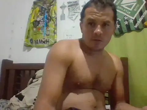 santiii   12 online show from February 7, 2026, 3:03 am