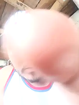 Snapshot of santiii___12 chatting on October 22, 2025, 7:13 pm santiii 12 online show from October 22, 2025, 7:13 pm