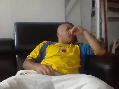 santiii   12 online show from March 19, 2026, 12:32 am