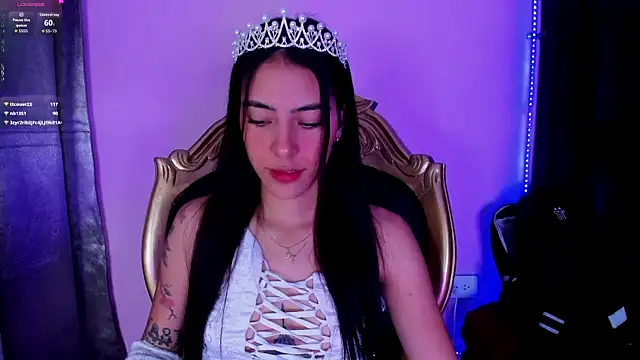 Snapshot of ValkaGrecco chatting on October 22, 2025, 2:44 am ValkaGrecco online show from October 22, 2025, 2:44 am