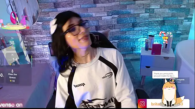 boyfox tay online show from October 3, 2025, 3:52 am