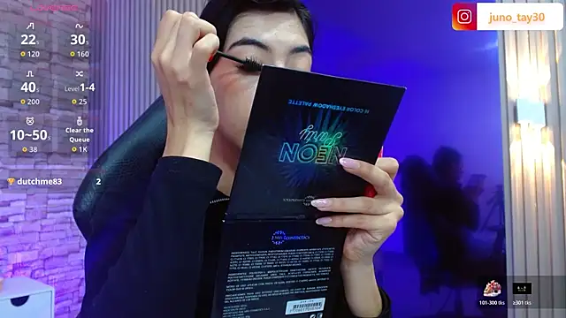 juno tay online show from November 28, 2025, 11:54 am