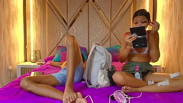 Hotcouple 222 online show from November 7, 2025, 7:35 am