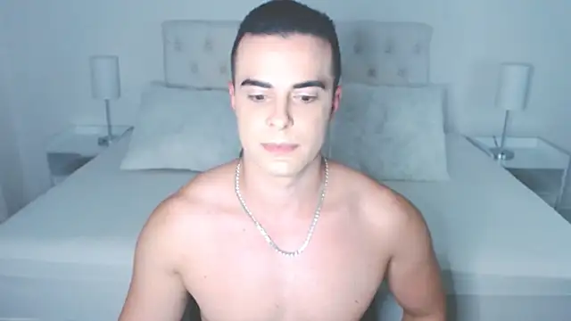 Snapshot of mr_hunterx chatting on September 14, 2025, 12:44 am mr hunterx online show from September 14, 2025, 12:44 am