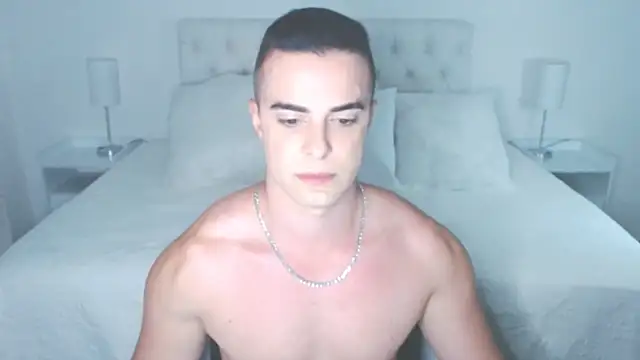 Snapshot of mr_hunterx chatting on October 3, 2025, 1:42 am mr hunterx online show from October 3, 2025, 1:42 am