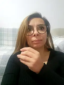 Victoria Vergara online show from October 1, 2025, 4:22 pm