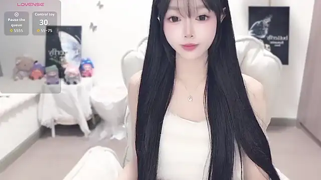 Snapshot of -EEBABY chatting on December 15, 2025, 2:01 pm -EEBABY online show from December 15, 2025, 2:01 pm