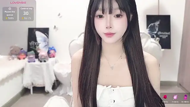 Snapshot of -EEBABY chatting on November 21, 2025, 2:43 am -EEBABY online show from November 21, 2025, 2:43 am