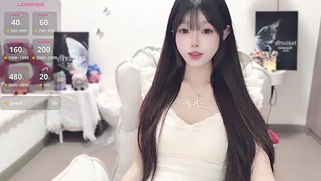 Snapshot of -EEBABY chatting on November 15, 2025, 3:21 am -EEBABY online show from November 15, 2025, 3:21 am