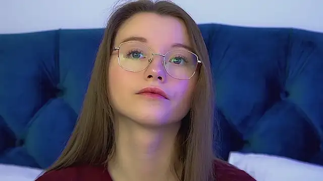 KeiraAsti online show from February 24, 2026, 6:20 pm