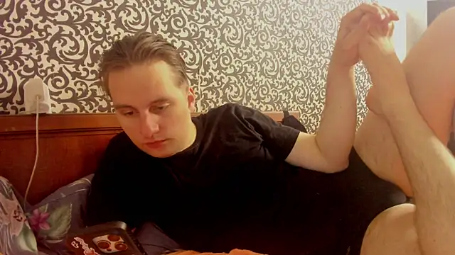 romiosabrino online show from May 11, 2026, 4:04 pm