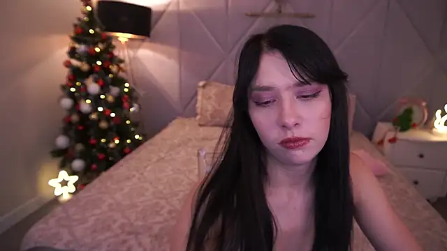 Snapshot of LiviaShy chatting on December 14, 2025, 1:39 pm LiviaShy online show from December 14, 2025, 1:39 pm