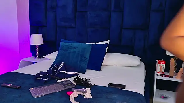 Becca Grims online show from February 2, 2026, 3:27 am