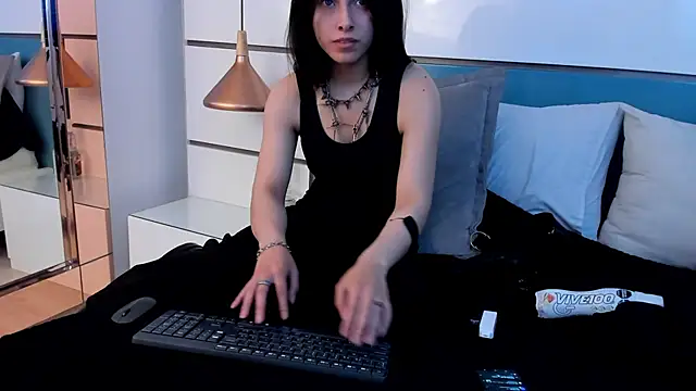 Snapshot of Ashkoreh chatting on December 4, 2025, 9:47 pm Ashkoreh online show from December 4, 2025, 9:47 pm