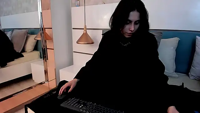 Ashkoreh online show from July 15, 2026, 7:32 pm