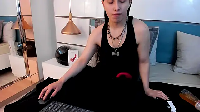 Ashkoreh online show from July 25, 2026, 3:51 pm