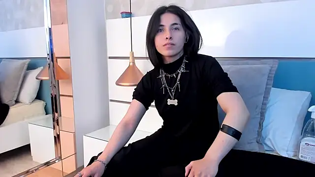 Snapshot of Ashkoreh chatting on November 2, 2025, 6:35 pm Ashkoreh online show from November 2, 2025, 6:35 pm