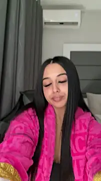 Snapshot of LilMisIndianx chatting on April 11, 2026, 11:25 am LilMisIndianx online show from April 11, 2026, 11:25 am
