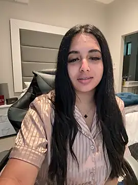 Snapshot of LilMisIndianx chatting on October 27, 2025, 5:52 am LilMisIndianx online show from October 27, 2025, 5:52 am