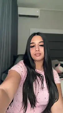 Snapshot of LilMisIndianx chatting on April 16, 2026, 5:52 am LilMisIndianx online show from April 16, 2026, 5:52 am