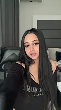 Snapshot of LilMisIndianx chatting on April 19, 2026, 1:34 pm LilMisIndianx online show from April 19, 2026, 1:34 pm