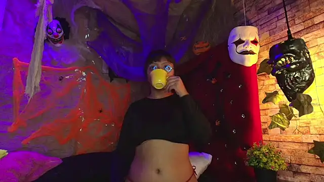 Snapshot of Victoria_Thompson1 chatting on October 25, 2025, 8:31 pm Victoria Thompson1 online show from October 25, 2025, 8:31 pm