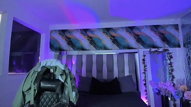 Snapshot of Adaara_Rey chatting on December 1, 2025, 7:15 pm Adaara Rey online show from December 1, 2025, 7:15 pm