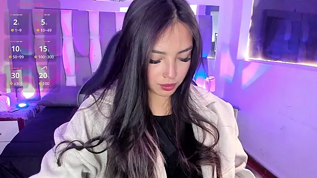 Snapshot of Adaara_Rey chatting on November 1, 2025, 2:00 pm Adaara Rey online show from November 1, 2025, 2:00 pm