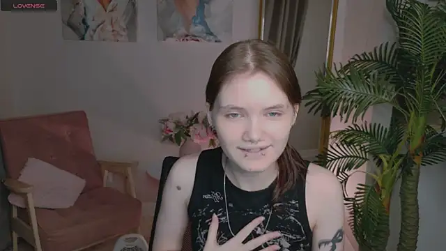 Dilara xBaby online show from April 28, 2026, 2:10 pm