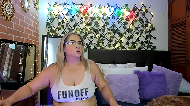 majahills online show from November 7, 2025, 6:34 pm