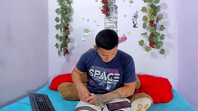 NataliaAndJulliam online show from February 22, 2026, 3:09 am