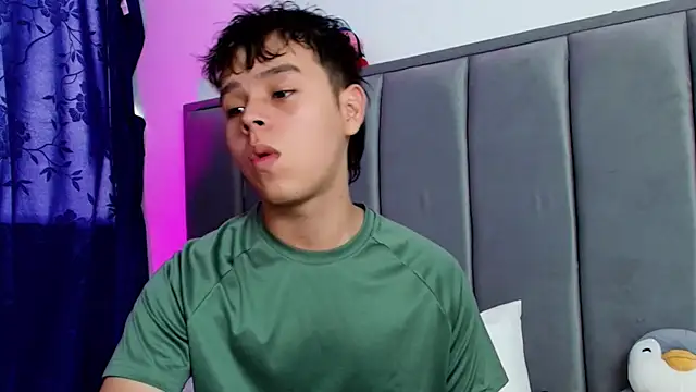 Snapshot of nico_leroy chatting on November 16, 2025, 7:51 pm nico leroy online show from November 16, 2025, 7:51 pm