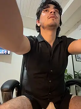 Snapshot of Elian_savoy chatting on November 10, 2025, 11:54 pm Elian savoy online show from November 10, 2025, 11:54 pm