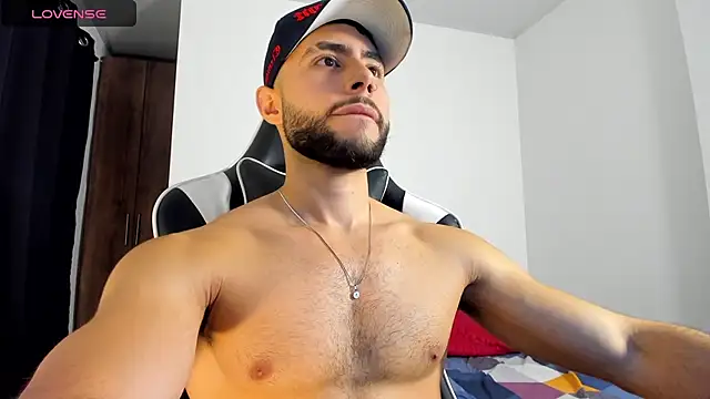 Snapshot of bryan_mugn chatting on November 12, 2025, 1:54 am bryan mugn online show from November 12, 2025, 1:54 am